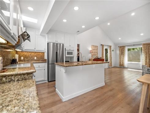 25948  Robin  20  Circle, Mission Viejo, CA