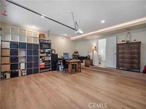 25948  Robin  20  Circle, Mission Viejo, CA