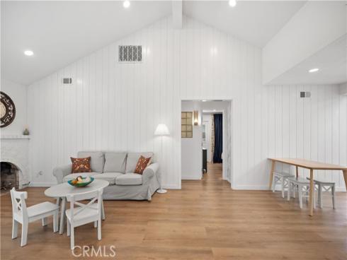 25948  Robin  20  Circle, Mission Viejo, CA