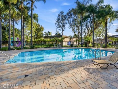 26247  Via Roble  20 , Mission Viejo, CA