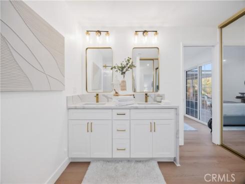 21952  Esplendor  , Mission Viejo, CA