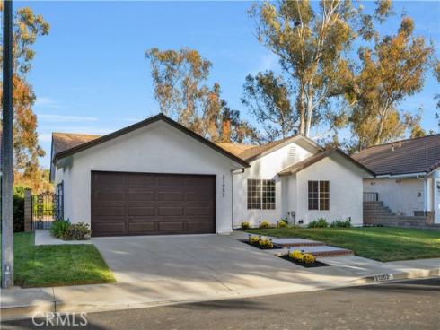 21952  Esplendor  , Mission Viejo, CA