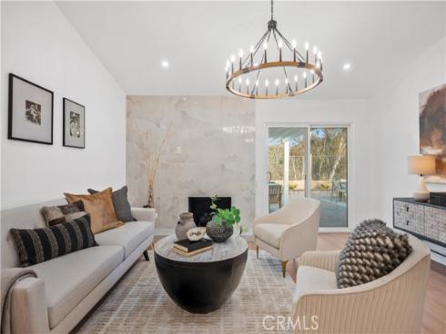 21952  Esplendor  , Mission Viejo, CA