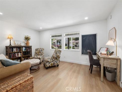 25601  Chrisanta  , Mission Viejo, CA