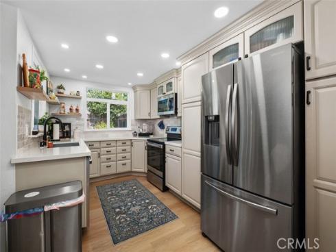 25601  Chrisanta  , Mission Viejo, CA