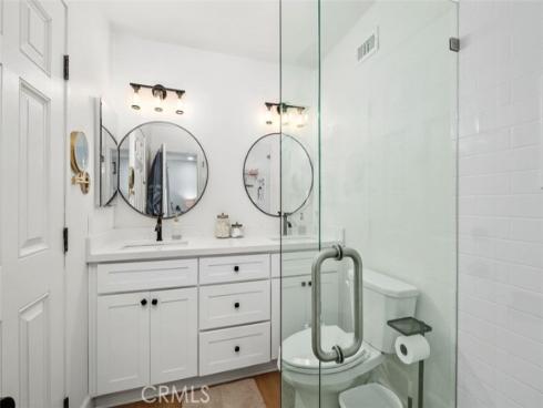 25601  Chrisanta  , Mission Viejo, CA