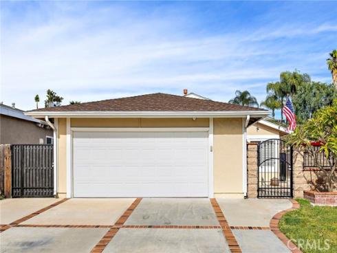 27271  Pinocha  , Mission Viejo, CA