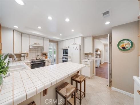 26891  Preciados  , Mission Viejo, CA