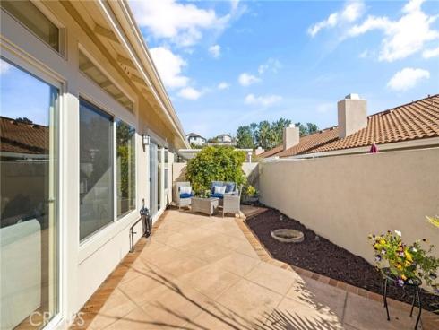21464  San Bernardo  , Mission Viejo, CA
