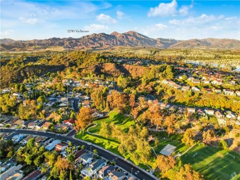 22701  Via Tercero  , Mission Viejo, CA