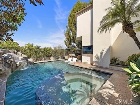 22051  Oak Grove  , Mission Viejo, CA