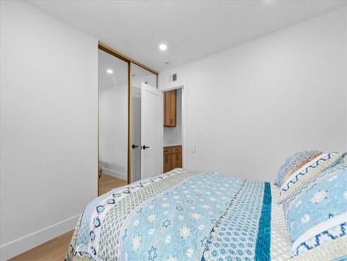 26562  Lucinda  , Mission Viejo, CA