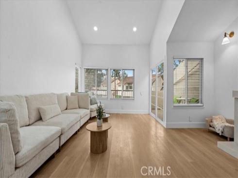 26562  Lucinda  , Mission Viejo, CA