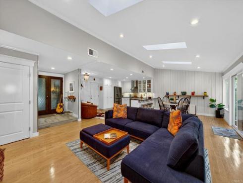 27875  Abadejo  , Mission Viejo, CA