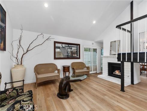 25215  Arion  , Mission Viejo, CA