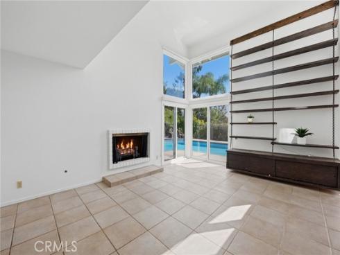 25952  Serenata  , Mission Viejo, CA