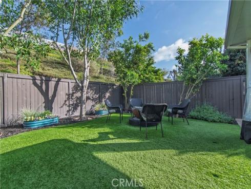 22076  Tobarra  , Mission Viejo, CA