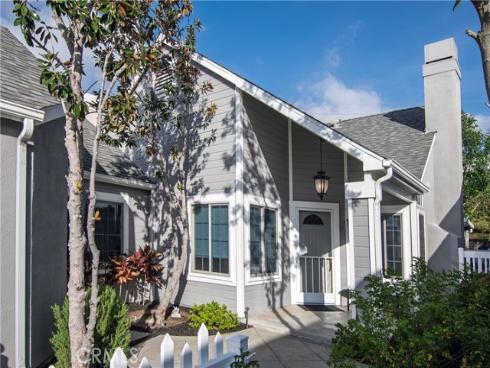 22076  Tobarra  , Mission Viejo, CA