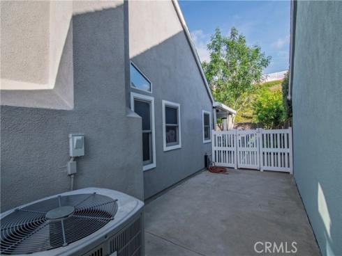 22076  Tobarra  , Mission Viejo, CA