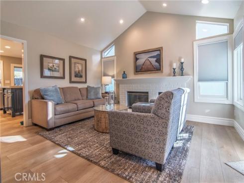 22076  Tobarra  , Mission Viejo, CA