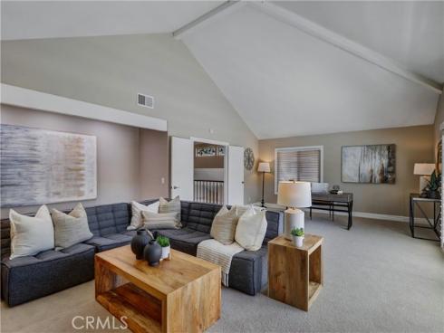 27181  Corcubion  , Mission Viejo, CA