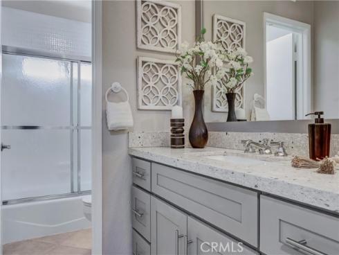 27181  Corcubion  , Mission Viejo, CA