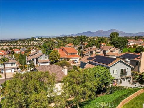 27181  Corcubion  , Mission Viejo, CA