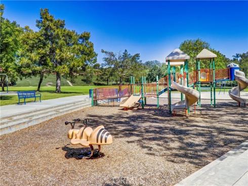 27181  Corcubion  , Mission Viejo, CA