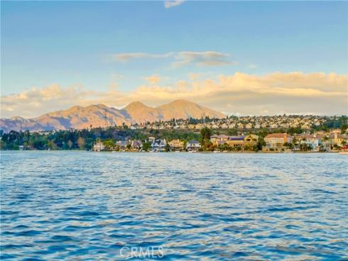 27181  Corcubion  , Mission Viejo, CA