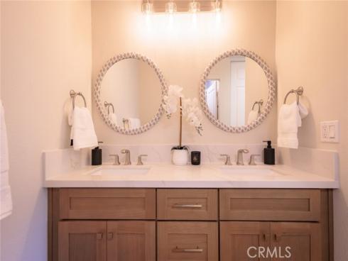 23574  Villena  , Mission Viejo, CA