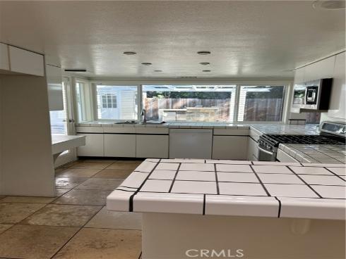 26581  Saddleback Dr  , Mission Viejo, CA