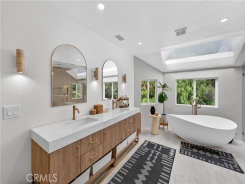 22932  Pocetas  , Mission Viejo, CA