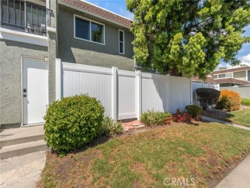 22953  Via Cereza #3e  3E , Mission Viejo, CA