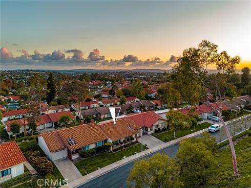 28052  Via Herrera  , Mission Viejo, CA