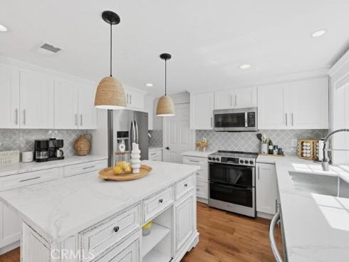 23782  Lagarto  , Mission Viejo, CA