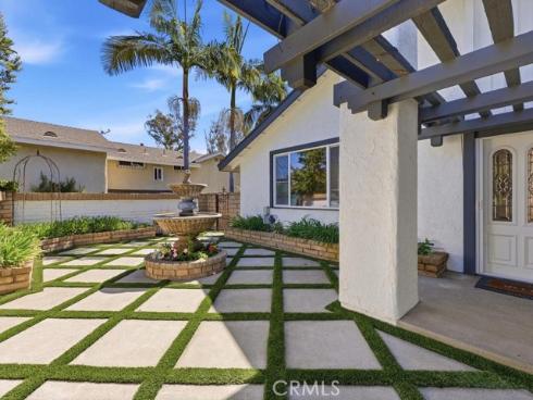 23782  Lagarto  , Mission Viejo, CA