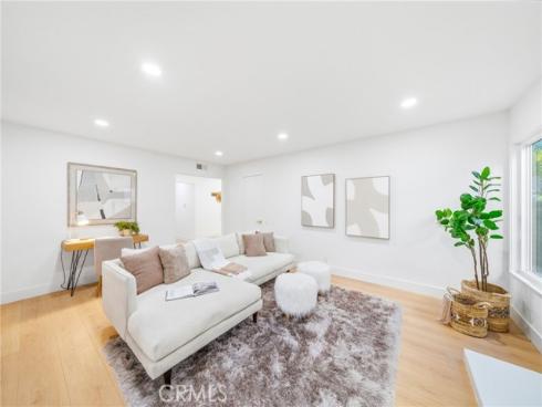 23002  Cecelia  , Mission Viejo, CA