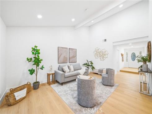 23002  Cecelia  , Mission Viejo, CA