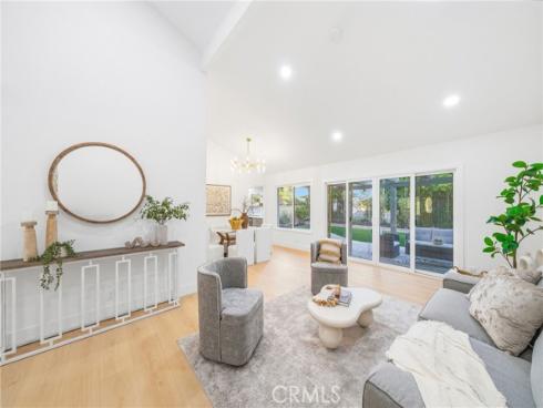 23002  Cecelia  , Mission Viejo, CA