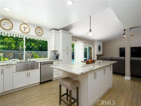 27642  Nopales  , Mission Viejo, CA