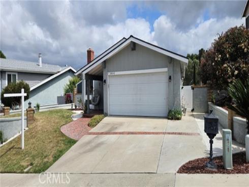 26641 Avenida Arivaca