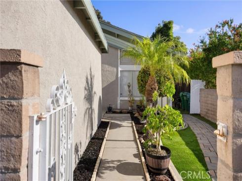 27121  Manzano  , Mission Viejo, CA