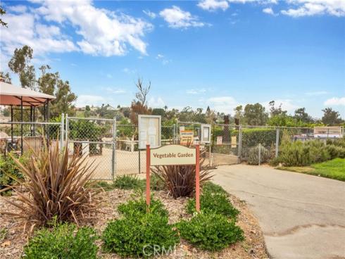 27858  Via Sarasate  , Mission Viejo, CA