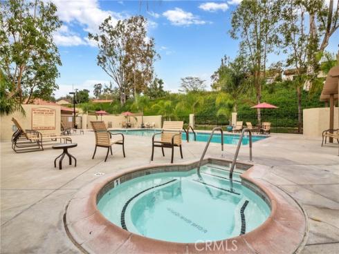 27858  Via Sarasate  , Mission Viejo, CA