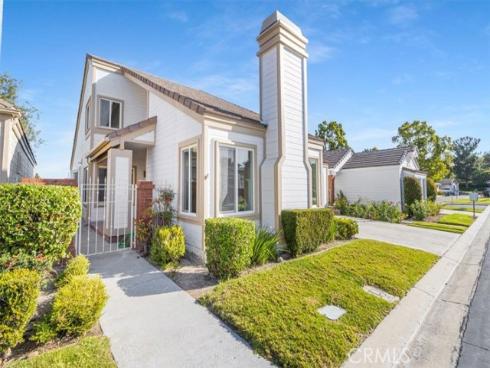 23247 Villena , Mission Viejo, CA