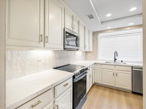 23247 Villena , Mission Viejo, CA