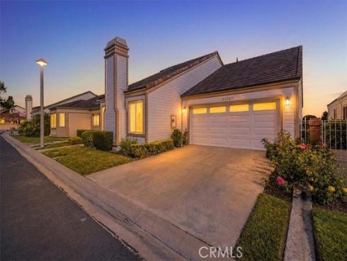 23247  Villena  , Mission Viejo, CA
