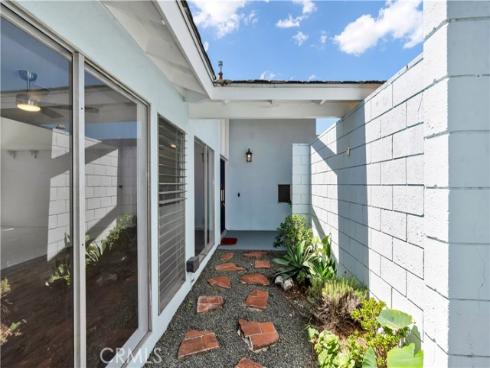 26392 Naccome , Mission Viejo, CA