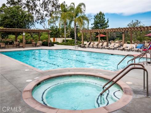 27725 Calle Valdes , Mission Viejo, CA