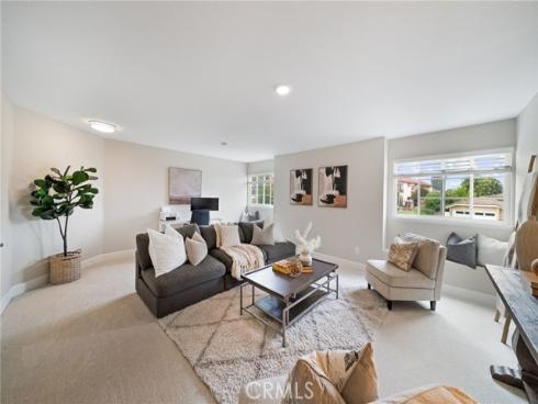 27612 Carballo , Mission Viejo, CA